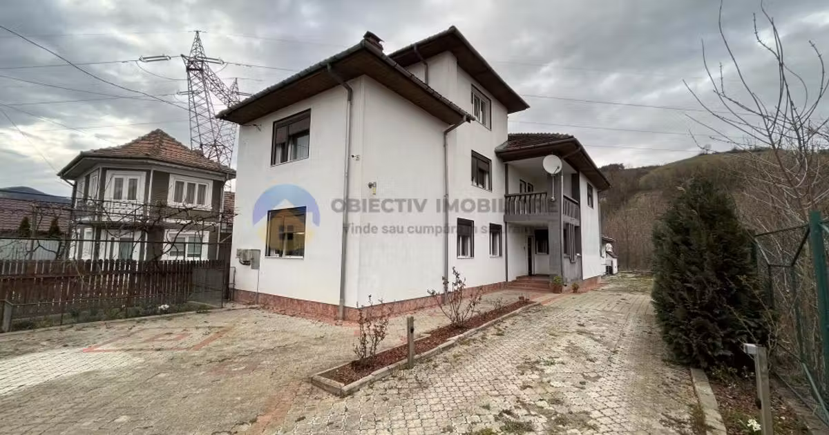Casă individuală de vânzare cu 6 camere în Alexandru cel Bun
