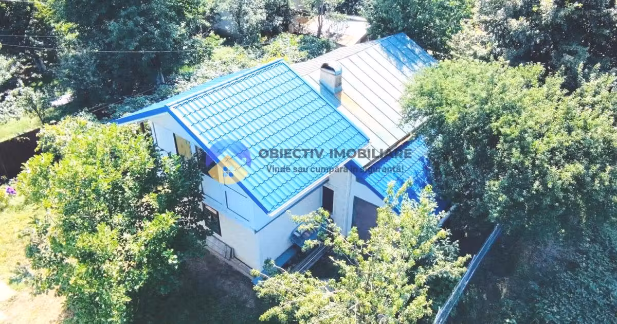 Casă individuală de vânzare cu 4 camere în Girov
