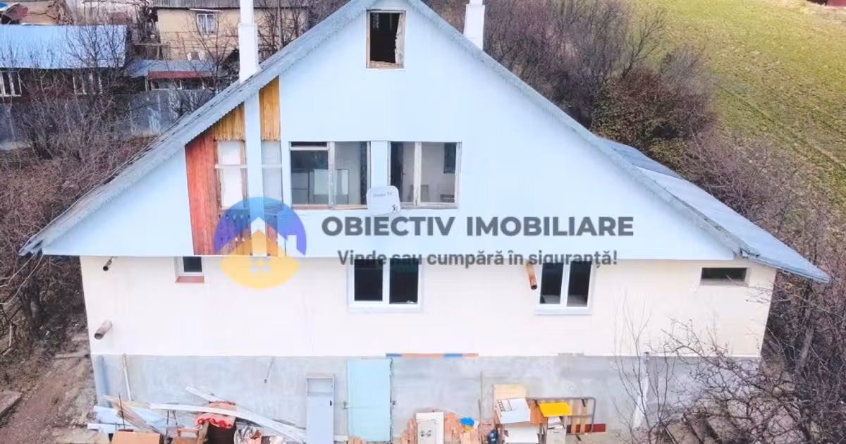 Casă individuală de vânzare cu 7 camere în Dobreni