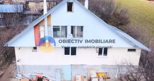 Casă Dobreni
