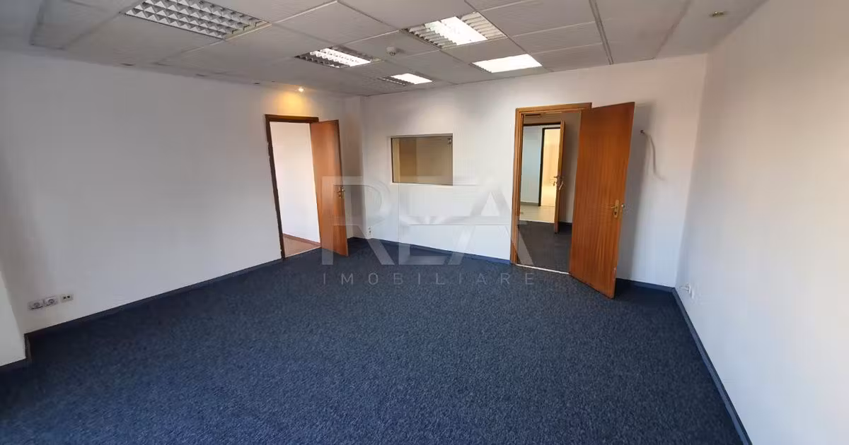 Birou de vânzare de 525.00 mp, în zona Unirii, Sector 3