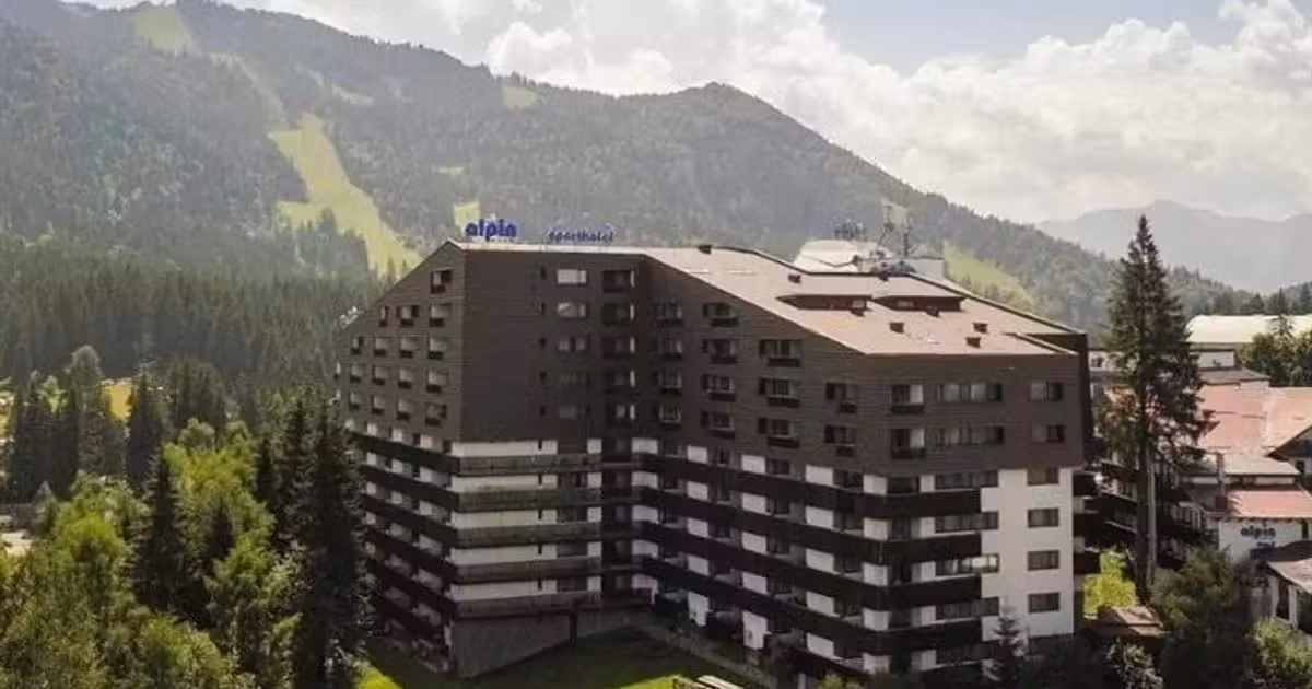 Apartament de vânzare cu 3 camere, mobilat în Poiana Brașov