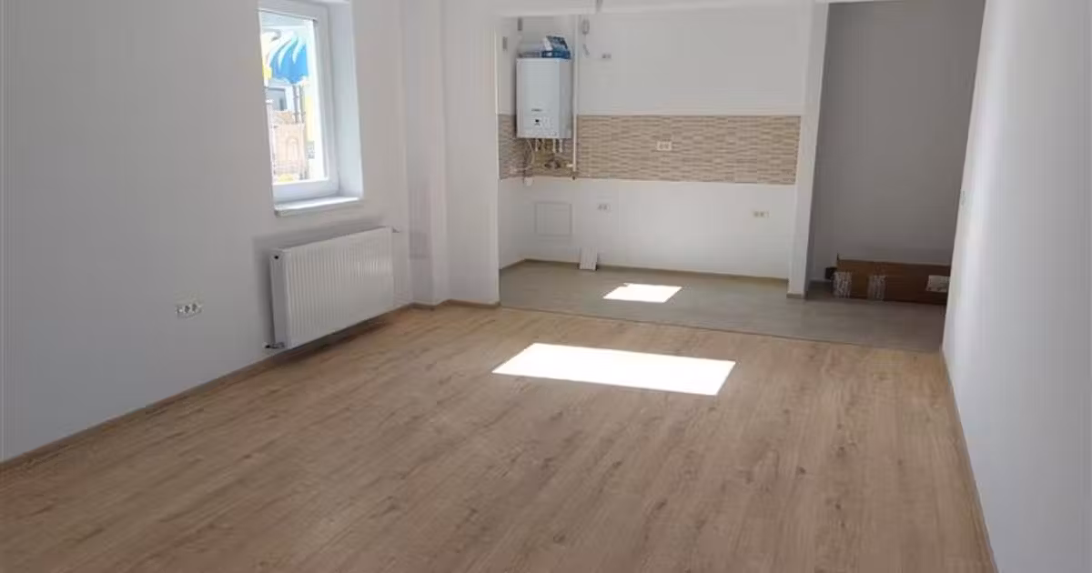 Apartament de vânzare cu 2 camere în zona Tractorul, Brașov