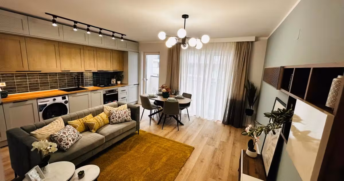 Apartament de vânzare cu 3 camere, mobilat în Florești