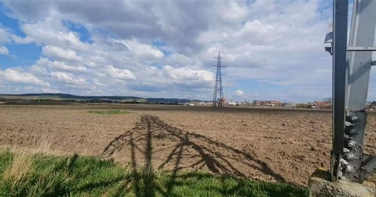 Teren intravilan de vânzare de 2900 mp, în zona 1 Decembrie 1918, Târgu Mureș