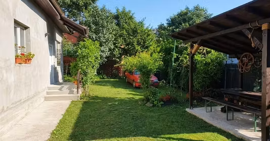Casă Central