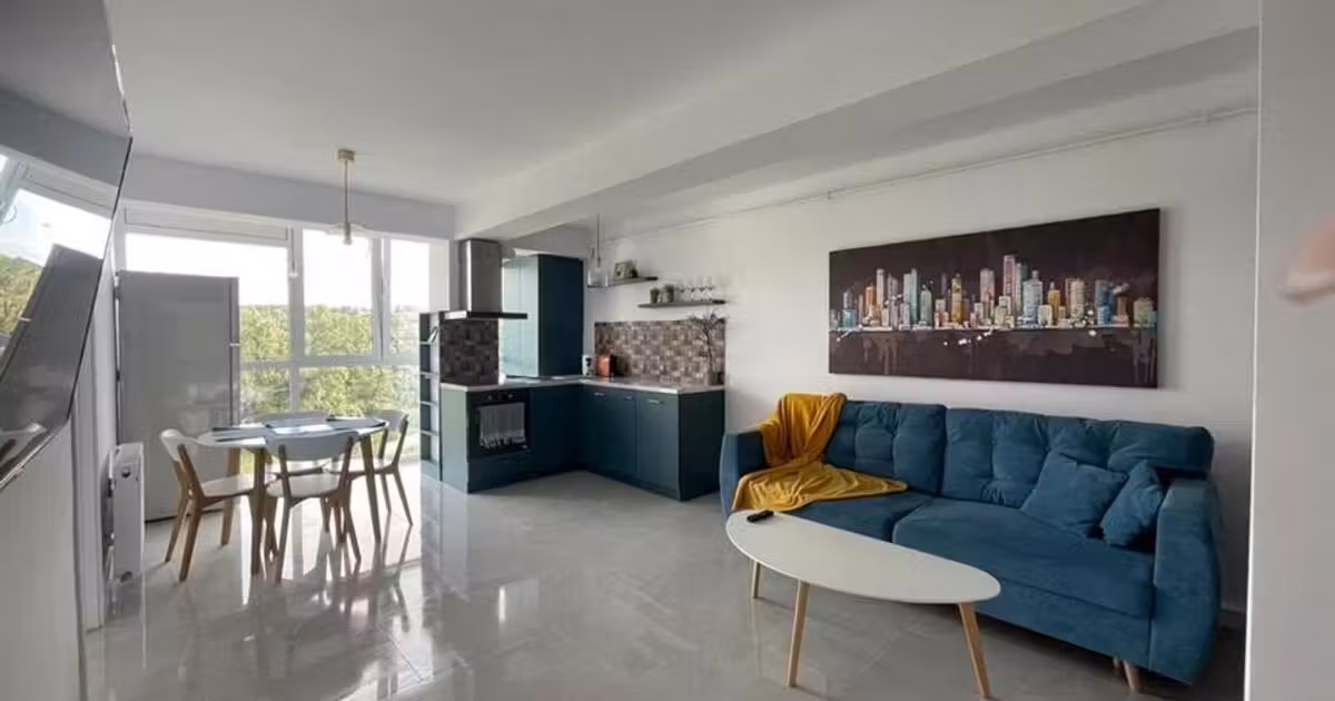 Apartament de vânzare cu 3 camere, mobilat în zona Est, Suceava
