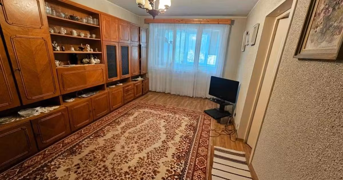 Apartament de vânzare cu 3 camere în zona Ultracentral, Suceava