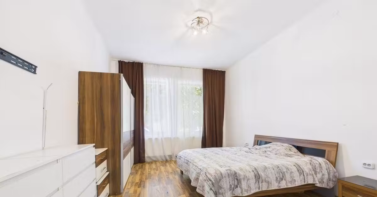 Apartament de vânzare cu 4 camere în zona P-ța Spitalului, Arad