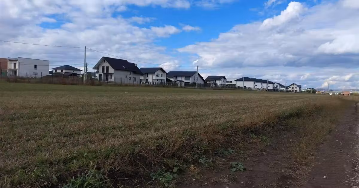 Teren Construcții intravilan de vânzare de 500 mp, în Ipotești