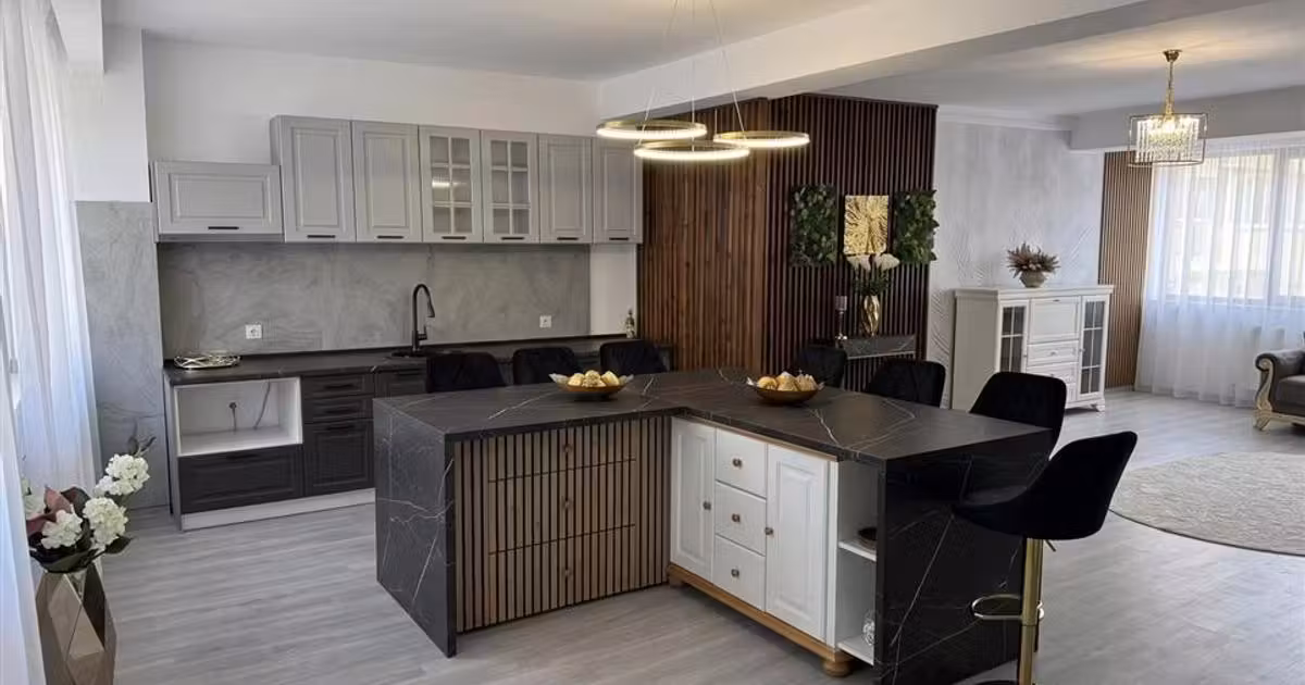 Apartament de vânzare cu 2 camere, mobilat în zona Ultracentral, Suceava
