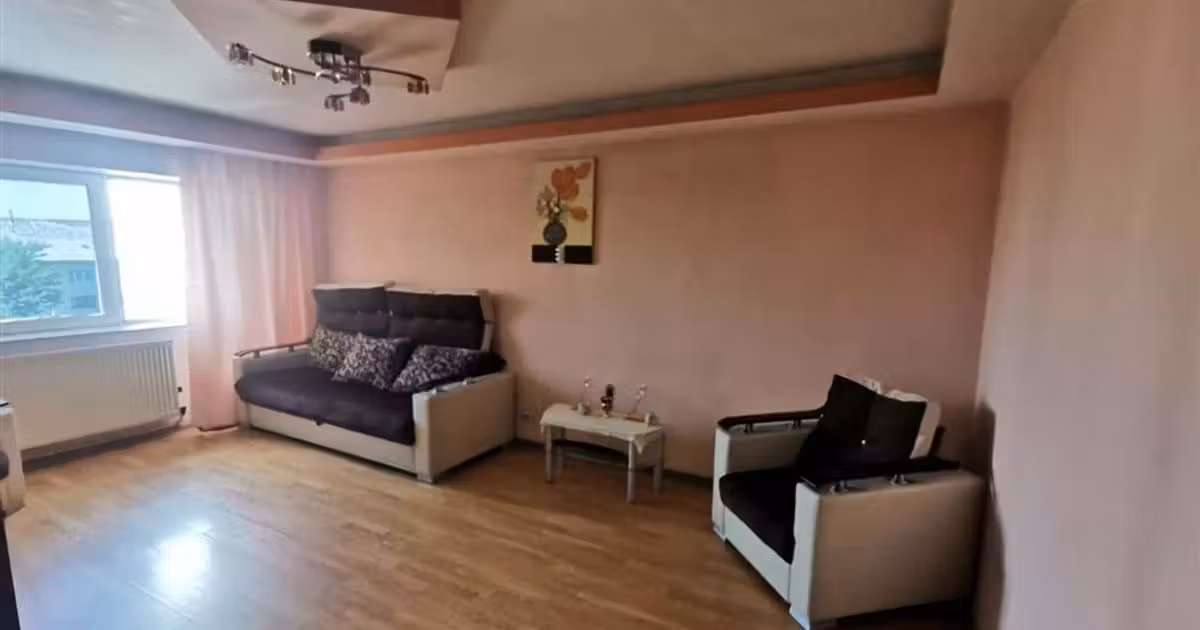 Apartament de vânzare cu 3 camere în zona Obcini, Suceava