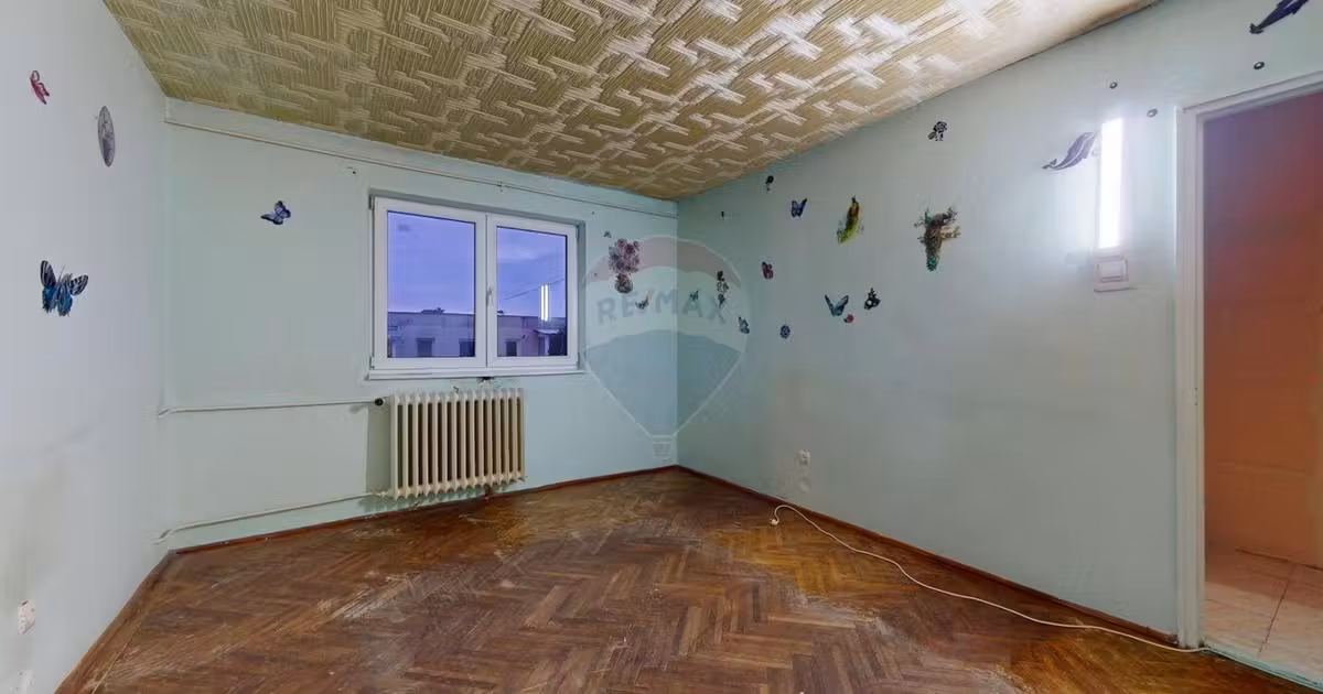 Apartament de vânzare cu 3 camere în Săcele