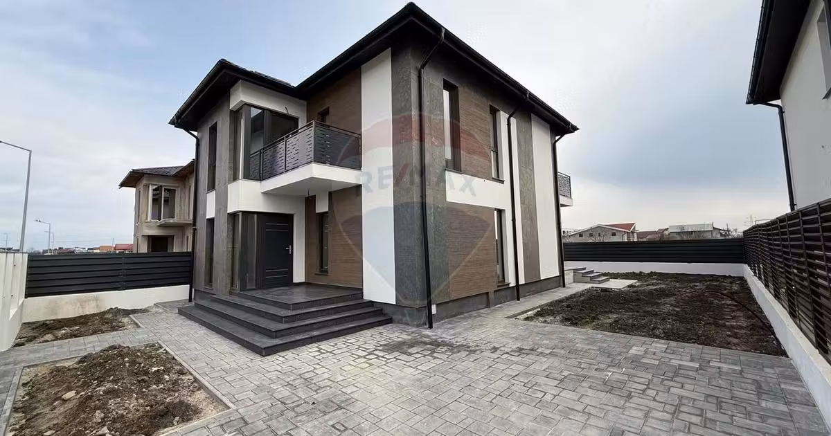 Casă individuală de vânzare cu 4 camere în zona Obor, Focșani