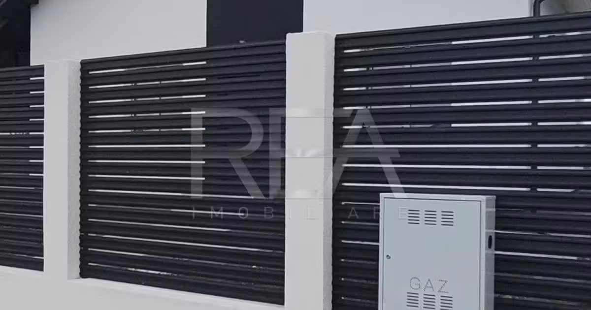 Casă individuală de vânzare cu 4 camere în Clinceni