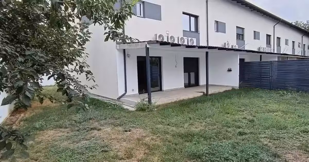 Casă de vânzare cu 4 camere în Voluntari
