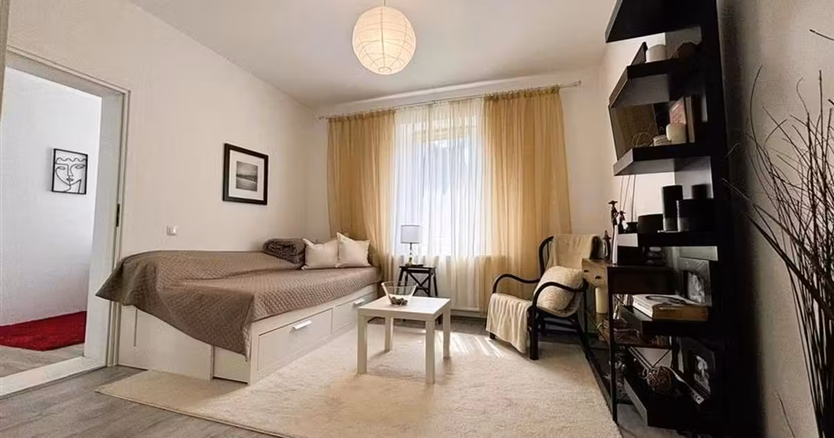 Apartament de vânzare cu 2 camere, mobilat în Predeal