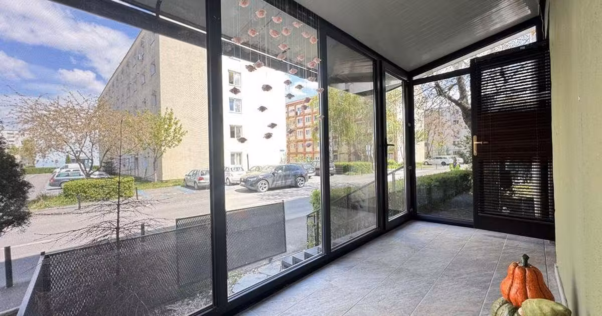 Spațiu comercial de vânzare de 32 mp, în zona Tractorul, Brașov