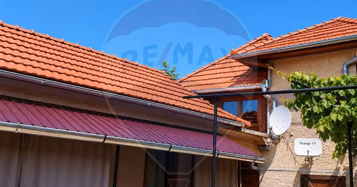 Casă individuală de vânzare cu 4 camere în Romos