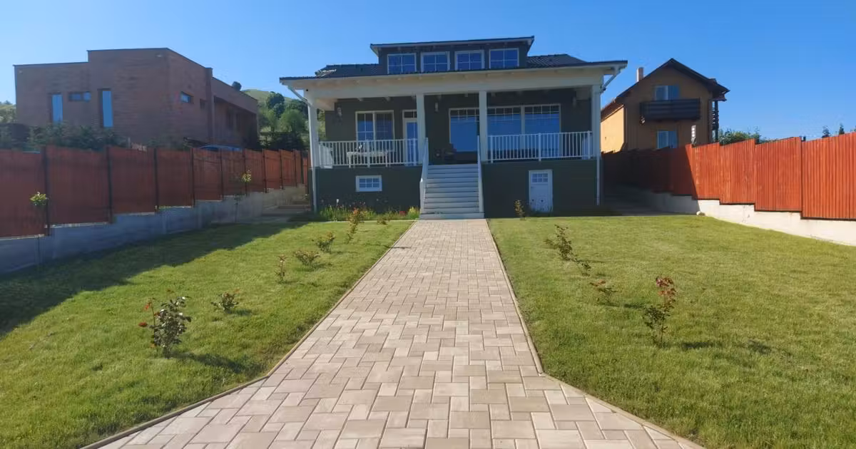 Casă individuală de vânzare cu 5 camere în zona Exterior Sud, Cluj-Napoca