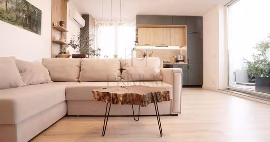 Penthouse Cetate