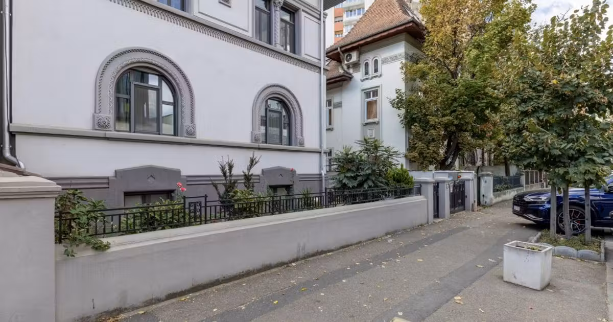Birou de vânzare de 355.00 mp, în zona Aviatorilor, Sector 1