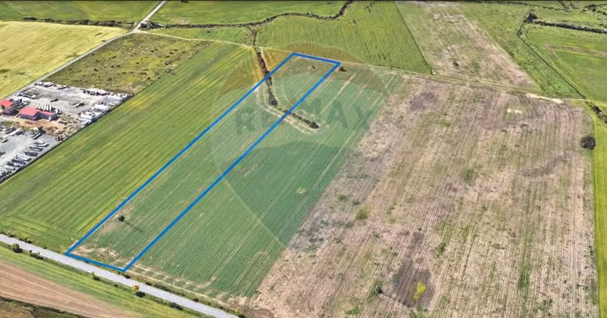 Teren agricol intravilan de vânzare de 50513 mp, în zona Exterior Nord, Arad