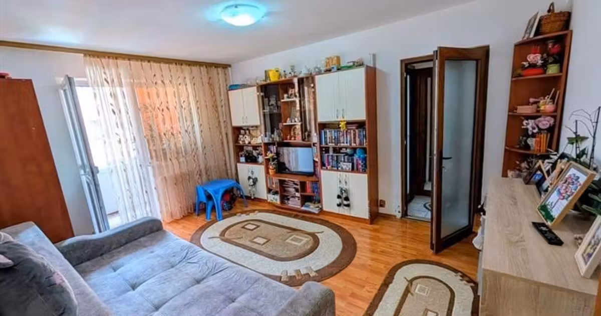 Apartament de vânzare cu 2 camere, mobilat în zona Noua, Brașov