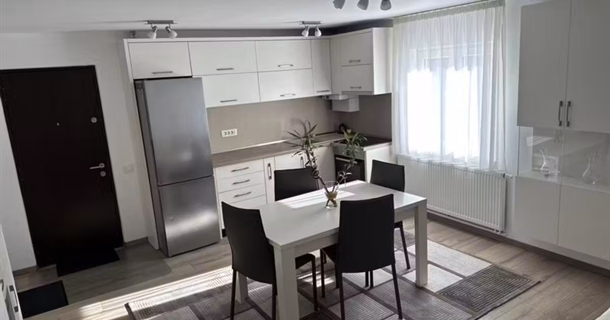 Apartament de vânzare cu 2 camere, mobilat în zona Scriitorilor, Brașov