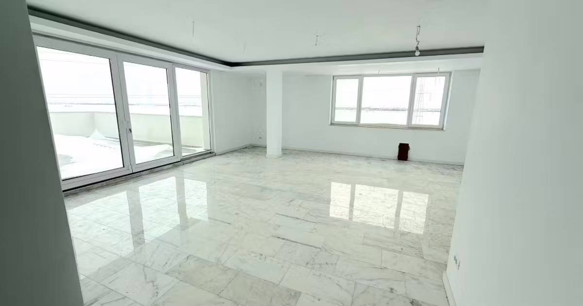 Apartament de vânzare cu 3 camere în zona Metalurgiei, Sector 4