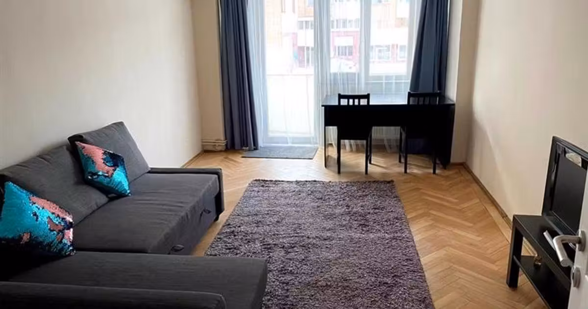 Apartament de vânzare cu 3 camere, mobilat în zona Răcădău, Brașov