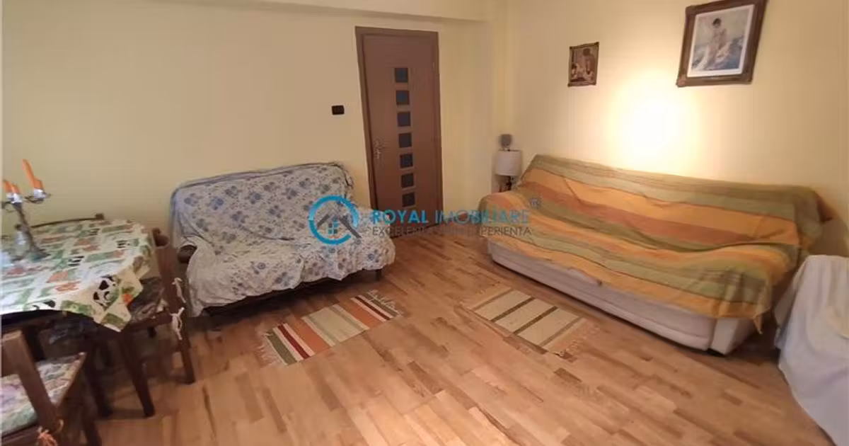Apartament de vânzare cu 3 camere în zona Mărășești, Ploiești