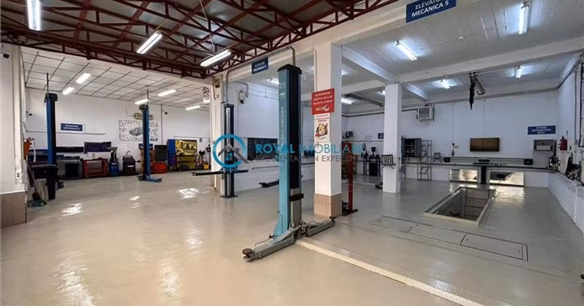 Spațiu industrial de vânzare de 179 mp, în zona Malu Roșu, Ploiești