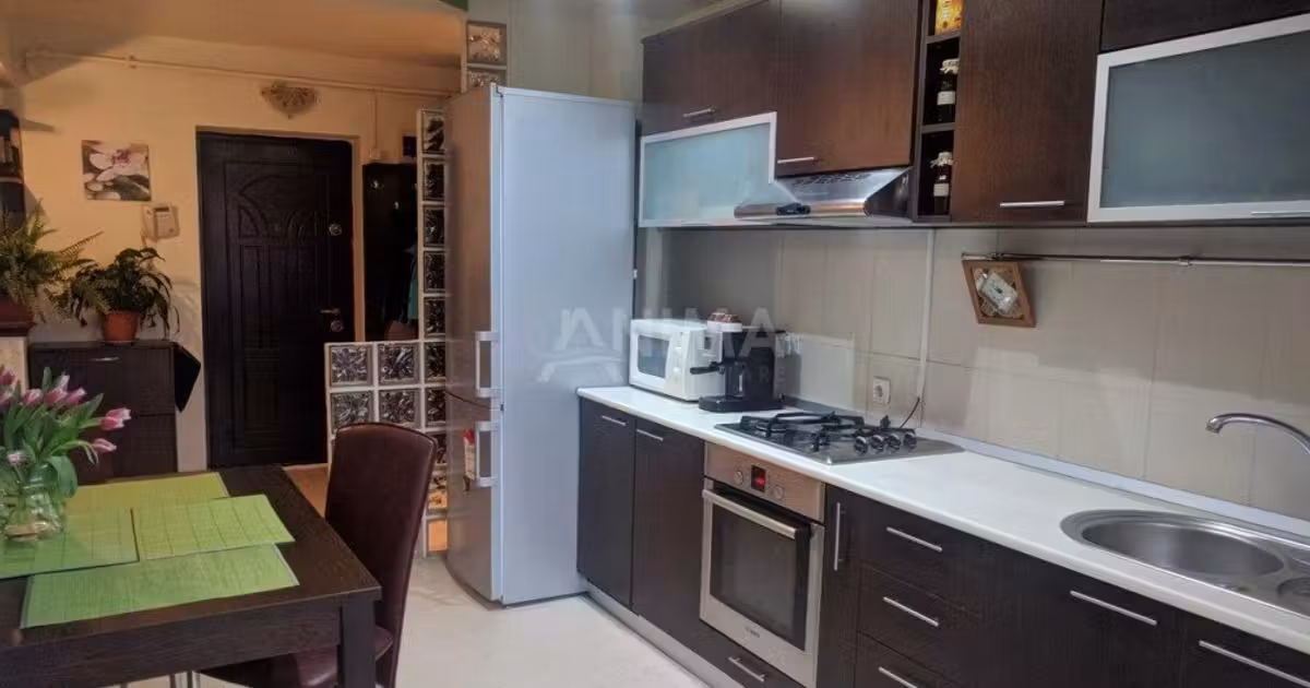Apartament de vânzare cu 2 camere, mobilat în zona Bună Ziua, Cluj-Napoca