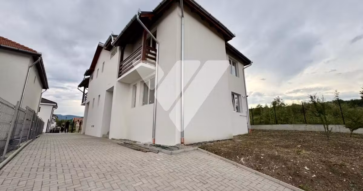 Duplex de vânzare cu 5 camere în Cisnădie