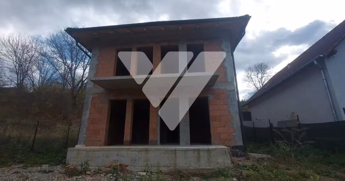 Casă individuală de vânzare cu 4 camere în Cisnădie