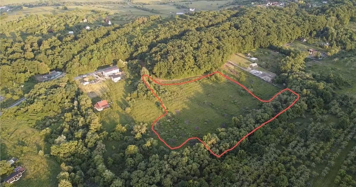 Teren Construcții intravilan de vânzare de 14100 mp, în Cisnădie