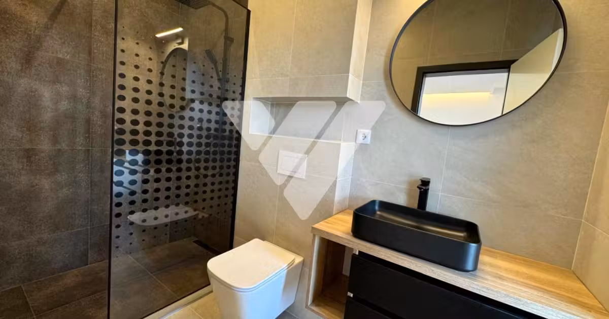 Apartament de vânzare cu 4 camere în Cisnădie
