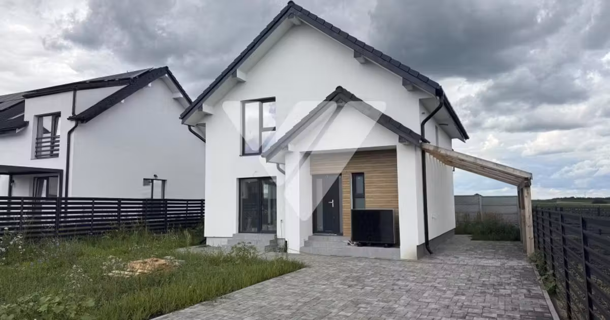 Casă individuală de vânzare cu 5 camere în Șura Mică