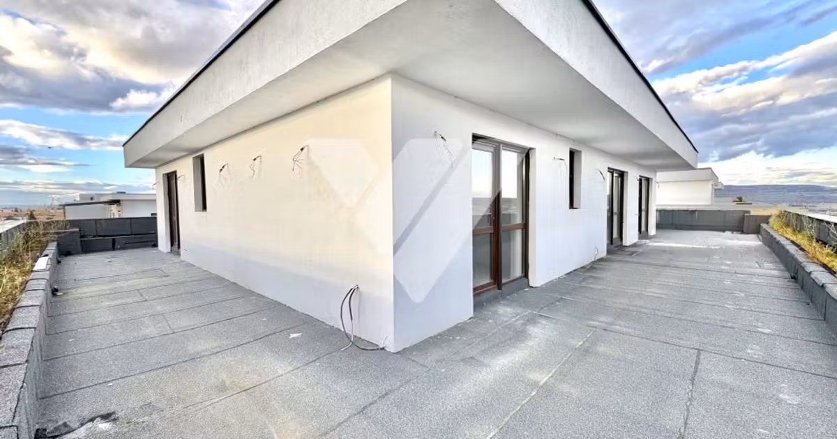 Penthouse de vânzare cu 4 camere în zona Mihai Viteazul, Sibiu