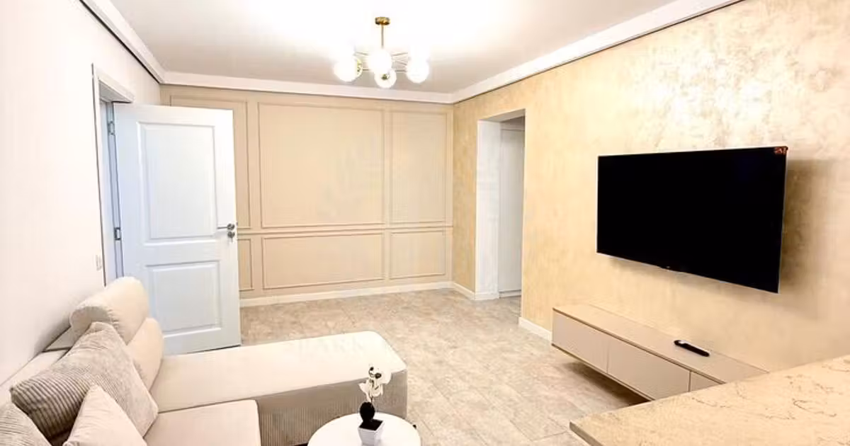 Apartament de vânzare cu 2 camere, mobilat în zona Democrației, Ploiești