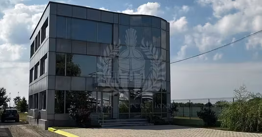 Spațiu comercial 9 Mai