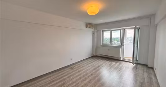 Apartament Titan
