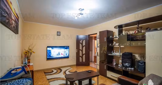 Apartament Titan