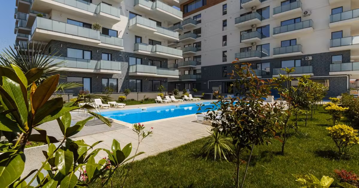 Birou de vânzare de 48.00 mp, în Mamaia