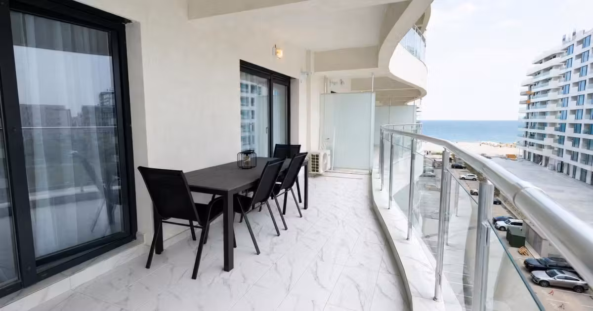 Apartament de vânzare cu 2 camere, mobilat în Mamaia