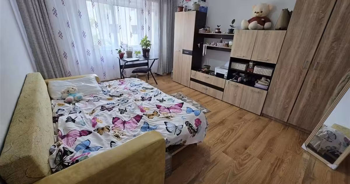 Apartament de vânzare cu 3 camere în zona Dacia, Iași