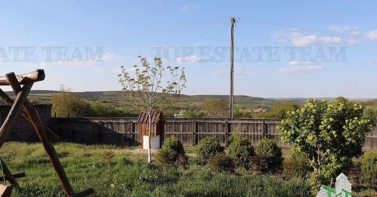 Teren Construcții intravilan de vânzare de 3481 mp, în Loamneș
