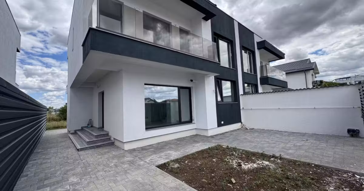 Duplex de vânzare cu 4 camere în zona Albert, Ploiești