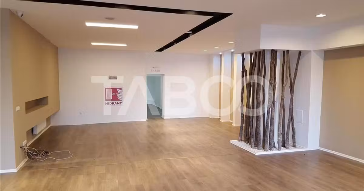 Spațiu comercial de vânzare de 904.00 mp, în zona Zorilor, Cluj-Napoca